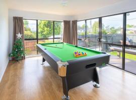 Family Friendly, Quiet, Cozy stay in Rotorua with free Wifi, hotel in Rotorua