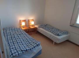 Large Apartment, Quality Company Accommodation., отель в Сундсвалле