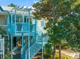 Solitude on 30A - Seacrest Beach Townhouse with Beach Access - FREE BIKES, nyaraló Rosemary Beachben