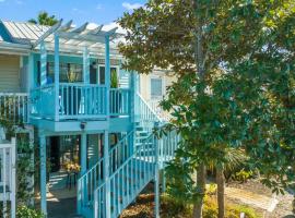 Solitude on 30A - Seacrest Beach Townhouse with Beach Access - FREE BIKES, hotel v mestu Rosemary Beach