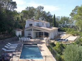 Ormarine, pet-friendly hotel in Fréjus