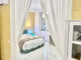 Antica Dimora-luxury historic apartment