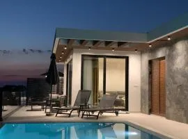 Luxury Villa Lorcrimar