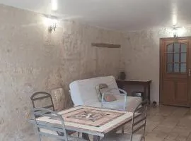 Gîte cosy, sur jardin, terrasse privée, parking au calme en rdc