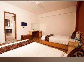 Hotel Riverside Jungle Retreat, hotel in Sauraha