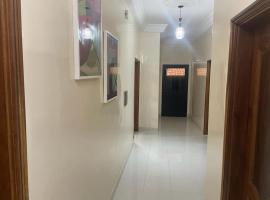 Appartement à Résidence Mamouja, apartamento em Dakar