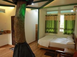 SpiceBuds TreeHouse - Idukki, camping in Ramakkalmedu
