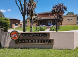 Verónica LAWN Tennis Hotel & Resto, hotel in Verónica