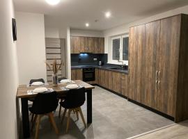 Hradňanka Food&Beer, apartamento en Predmier