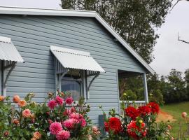 Keltara - A Charming Australian Farm Cottage, gæludýravænt hótel í Cudgera Creek