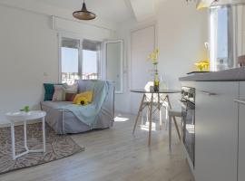 Apartment/studio with terrace 2.0, hotel in Busto Arsizio