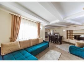 Luxury Apartment, hotel i Piteşti