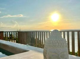Breathtaking Ocean Vista Penthouse in Holbox at Yumbalam, hotel en Isla Holbox