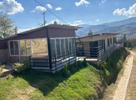 Chalet Íntimo con Jacuzzi interior ! Delpilar, cabin in Sogamoso