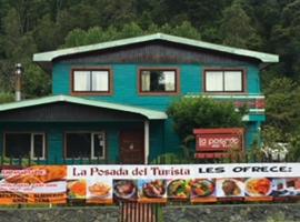 La posada del turista, hotel with parking in llifen