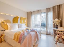 Yuna Porte-Maillot - ApartHotel, apart-hotel em Paris