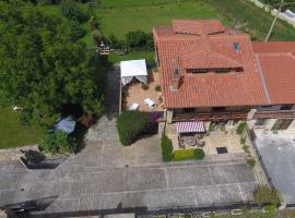 La Chimenea Cantabra, casa di campagna a Oreña