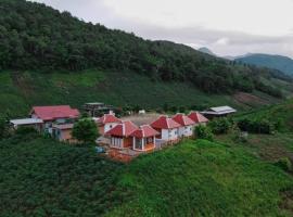 Lanlom Cafe&Huaikon Homestay, hotell i Ban Huai Kon