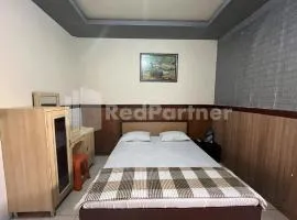 Hotel Dewi near GOR Merdeka Jombang Mitra RedDoorz