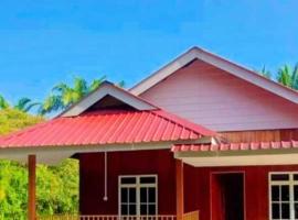 Teratak Kayu Homestay, căsuță din Batu Pahat