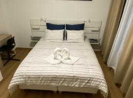 011-Superbe étage spacieux très calme netflix gratuit, apartment in Charleroi