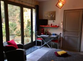 Chambre sur jardin secret - Avignon Centre - Climatisée, hotel u Avinjonu