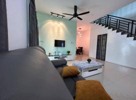 Ipoh Family Cozy Homestay 4R4B 12-13pax SY23, cottage à Ipoh