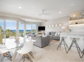 Unit 9 Fantastic Holiday Apartment in Sunshine Beach Stunning Views Opposite Beach Access, διαμέρισμα σε Sunshine Beach