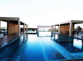 The Contrast i Hotel، فندق في Pluak Daeng