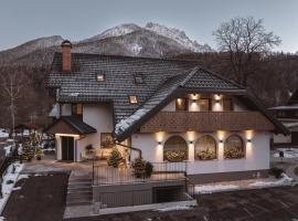 Apartments and Rooms Kaja, hotel in Kranjska Gora