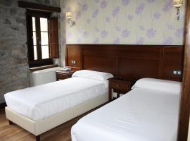 Hotel Rural El Reundu, hotel Campomanesben