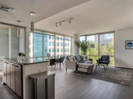 Tysons Corner 2br w pool nr restaurants bars WDC-814