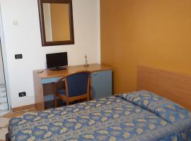 AMIRA PALACE HOTEL, hotel v destinaci Castel Goffredo
