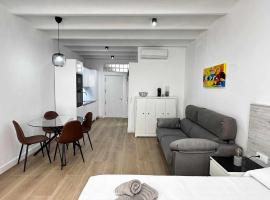 A H Rentals Picasso apartamento, דירה בוינארוס