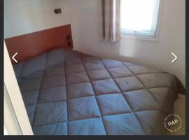 Mobil-home 6 couchages, Camping Marvilla Parcks, hotell i Narbonne