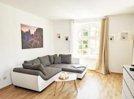 Urlaubsmagie- Ferienwohnung Höhenzug - Sauna & Saisonaler Pool, hotel en Sebnitz