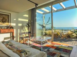 Top Luxury Villa - Swimming pool & Ocean View, hotell i Trafaria
