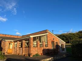 The Old Bull Pen, hotel near Llanfair Kilgeddin Castle, Abergavenny