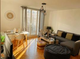 À 5 min de Paris , appartement calme,au pied du métro et très bien équipé, apartment in Maisons-Alfort