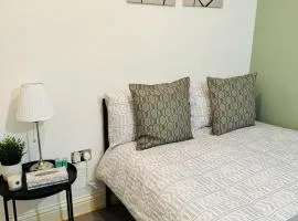 Willesden J Guest Home 4