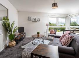 Walker Suite No 60 - Donnini Apartments, vacation rental in Kilmarnock