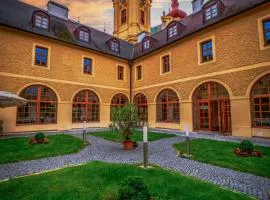 Klášter Hejnice - vzdělávací, konferenční a poutní dům