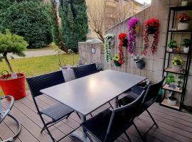 Appartement avec terrasse, hotel in Sion