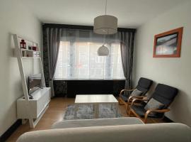Duplex tout confort Menen, cheap hotel in Menen