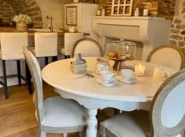 L'écrin, charmant cottage aux portes de la cité médiévale de Semur-en-Auxois