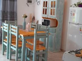 Alojamiento BRISA, готель у місті Чахарі