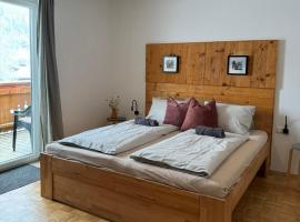 Alpenchalet Basecamp Apartment 1, chalet i Sankt Martin am Tennengebirge