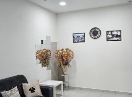 Teluk Intan Homestay Landed 3BR2B, hotel in Teluk Intan