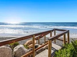 Oceanfront Family Getaway - BBQ - Oceanfront Seating