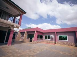 Accra - 4 Bedroom House Fully Furnished, hotel in Accra